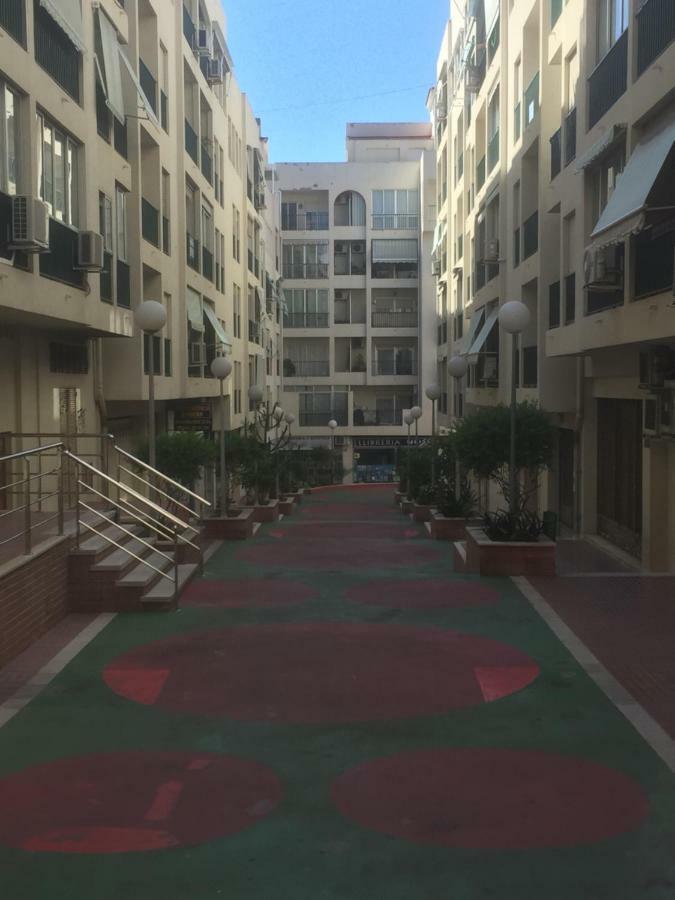 Apartamento Turistico Loyola Benidorm Zewnętrze zdjęcie